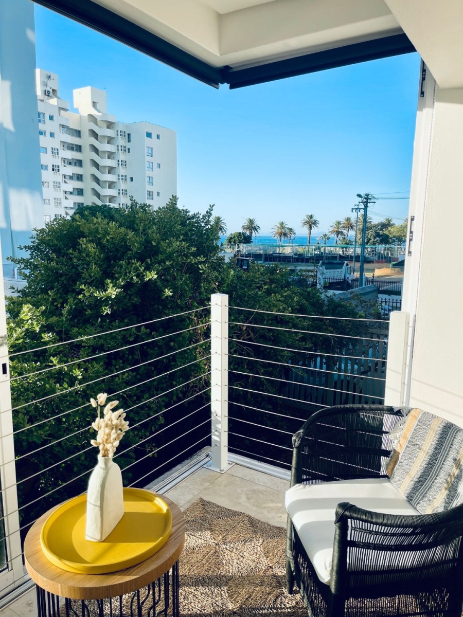 To Let 3 Bedroom Property for Rent in Sea Point Western Cape